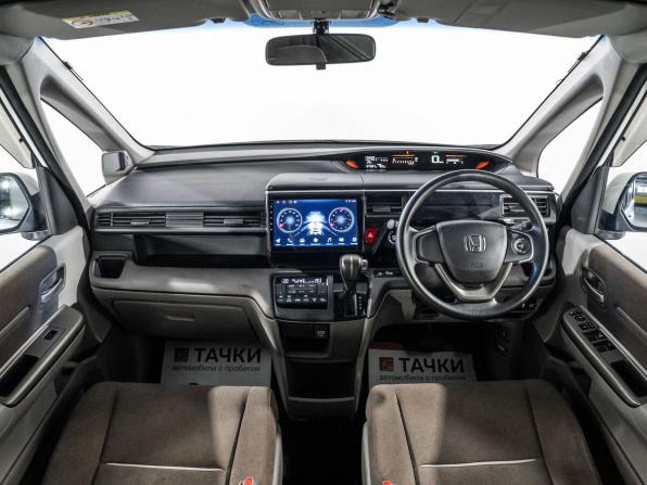 Honda Stepwgn V с пробегом 2015 года, цена 1 649 500 рублей, 129000 км, минивэн, Автокод Объявления