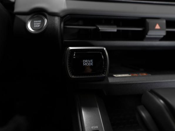 Toyota RAV4 VI (XA60) с пробегом 2026 года, цена 4 100 000 рублей, 30 км, внедорожник, Автокод Объявления