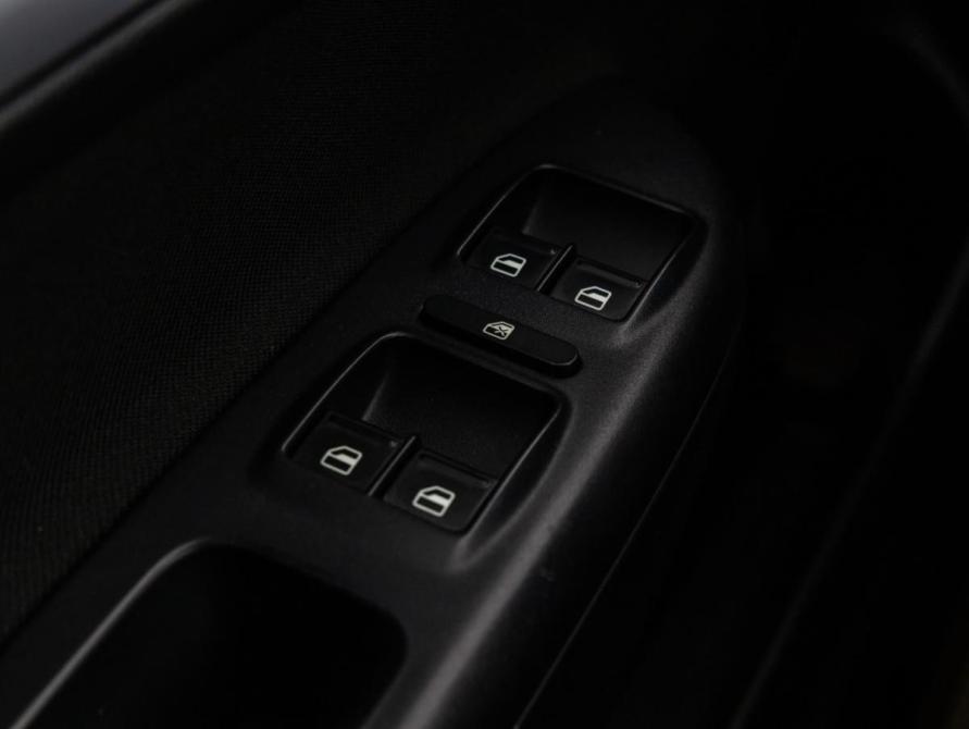 Skoda Octavia II (A5) Рестайлинг Санкт-Петербург  - изображение 15