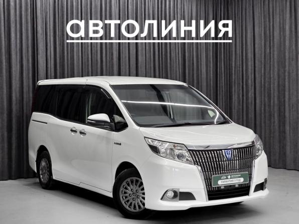 Toyota Esquire I с пробегом 2015 года, цена 1 849 000 рублей, 157000 км, минивэн, Автокод Объявления