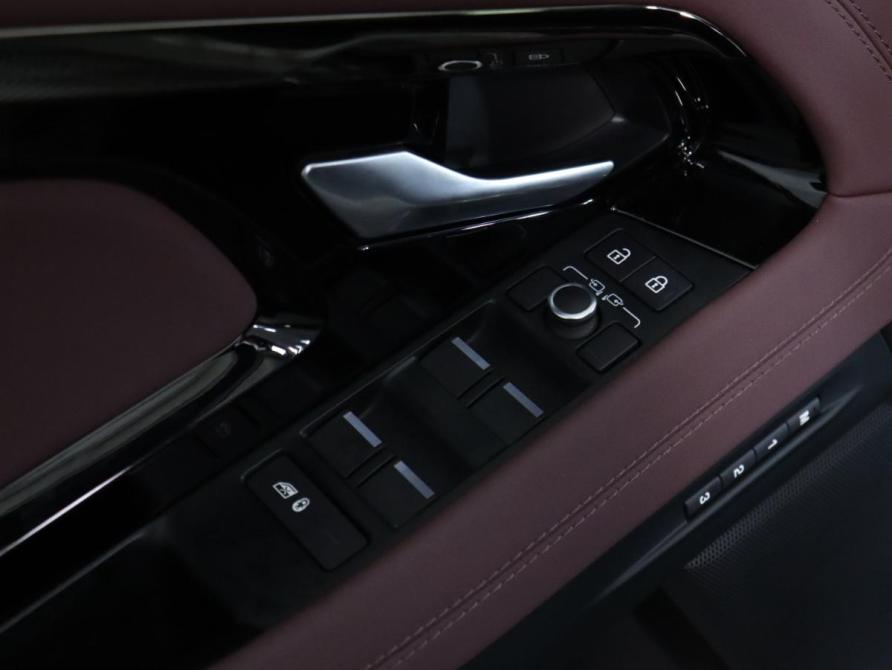 Land Rover Range Rover Evoque II Рестайлинг Санкт-Петербург  - изображение 12