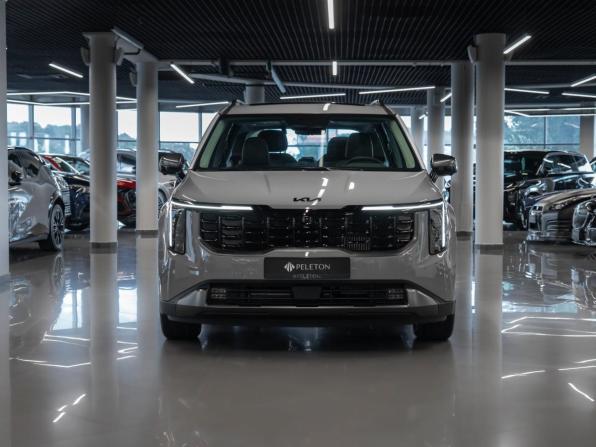 Kia Carnival IV Рестайлинг с пробегом 2026 года, цена 7 300 000 рублей, 20 км, минивэн, Автокод Объявления