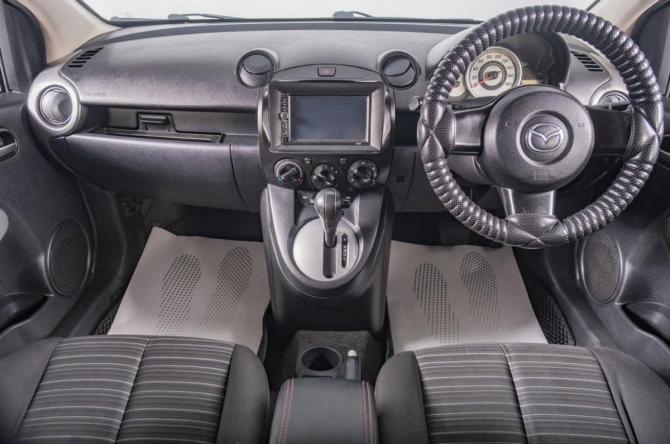 Mazda Demio III (DE) с пробегом 2009 года, цена 629 000 рублей, 206000 км, хэтчбек, Автокод Объявления