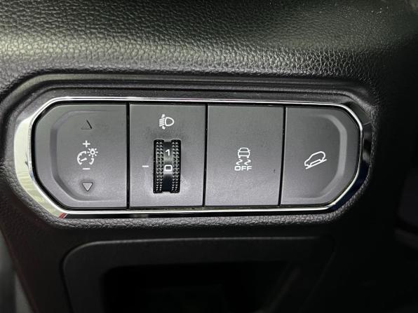 Haval Jolion I с пробегом 2021 года, цена 1 590 000 рублей, 135193 км, внедорожник, Автокод Объявления