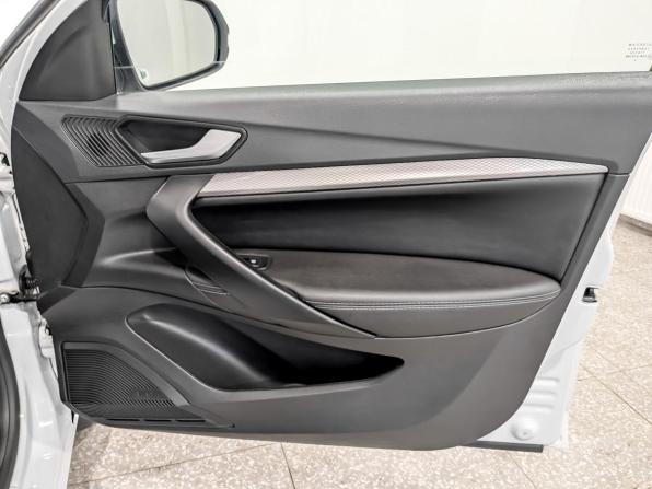 Lada (ВАЗ) Vesta I Рестайлинг (NG) с пробегом 2024 года, цена 1 600 000 рублей, 46317 км, универсал, Автокод Объявления