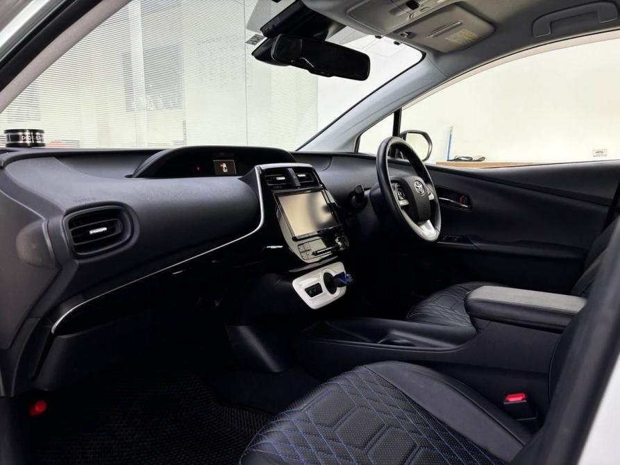 Toyota Prius IV (XW50) Уфа  - изображение 13