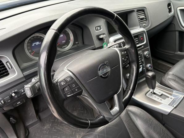 Volvo S60 II с пробегом 2012 года, цена 869 000 рублей, 123187 км, седан, Автокод Объявления