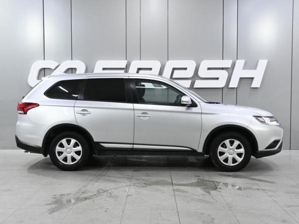 Mitsubishi Outlander III Рестайлинг 3 с пробегом 2021 года, цена 2 349 000 рублей, 87411 км, внедорожник, Автокод Объявления