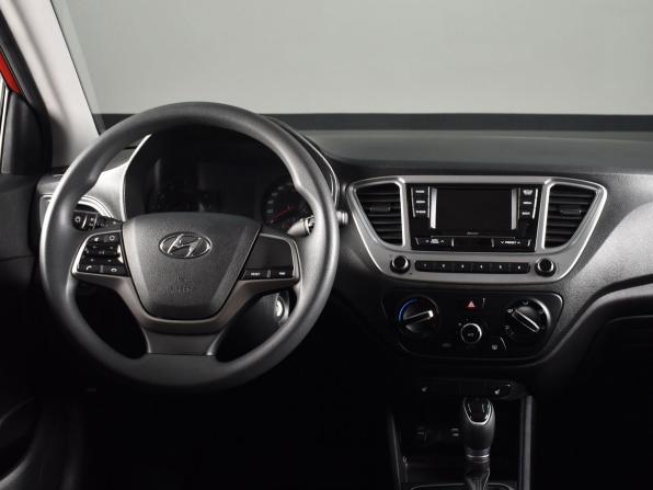 Hyundai Solaris II Рестайлинг с пробегом 2021 года, цена 1 499 999 рублей, 38068 км, седан, Автокод Объявления