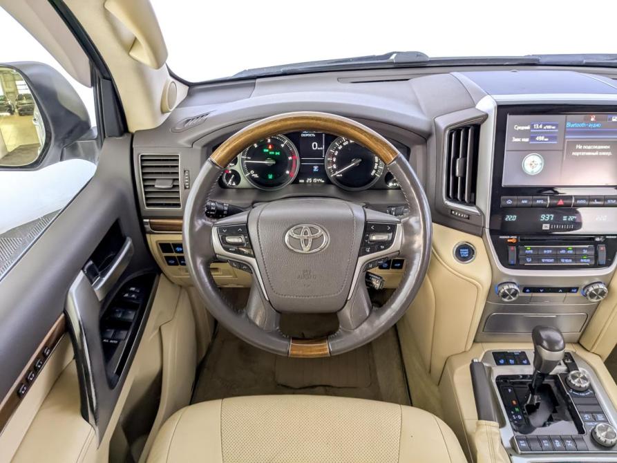 Toyota Land Cruiser 200 Series Рестайлинг 2 Москва  - изображение 22