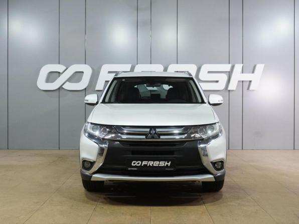 Mitsubishi Outlander III Рестайлинг 2 с пробегом 2017 года, цена 2 399 000 рублей, 69555 км, внедорожник, Автокод Объявления