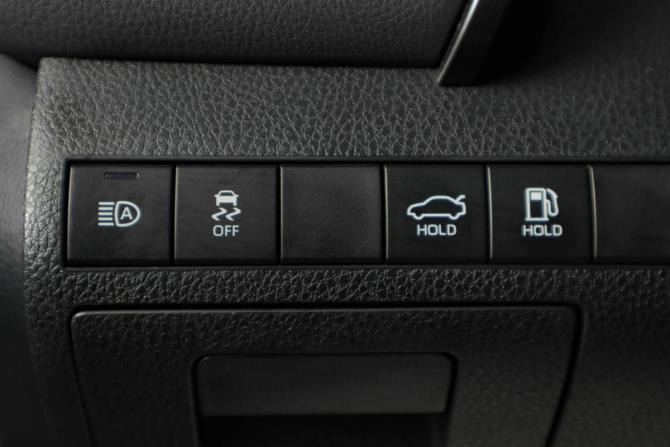 Toyota Camry VIII (XV70) с пробегом 2019 года, цена 3 249 000 рублей, 95100 км, седан, Автокод Объявления