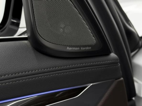 BMW 7 серии VI (G11/G12) с пробегом 2017 года, цена 3 150 000 рублей, 193727 км, седан, Автокод Объявления