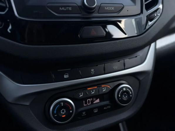 Lada (ВАЗ) Vesta I с пробегом 2018 года, цена 1 099 000 рублей, 95411 км, универсал, Автокод Объявления