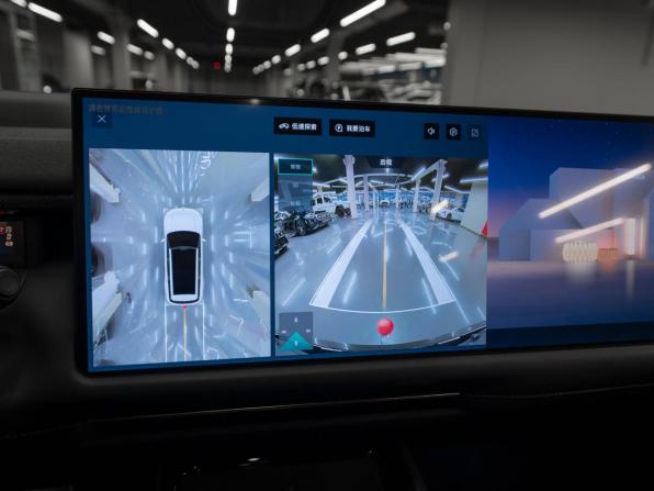 Lynk &amp; Co 900 с пробегом 2025 года, цена 7 850 000 рублей, 50 км, внедорожник, Автокод Объявления