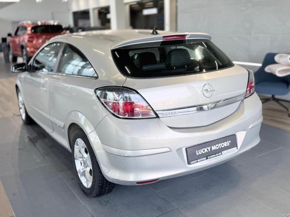 Opel Astra H Рестайлинг с пробегом 2006 года, цена 295 000 рублей, 264128 км, хэтчбек, Автокод Объявления