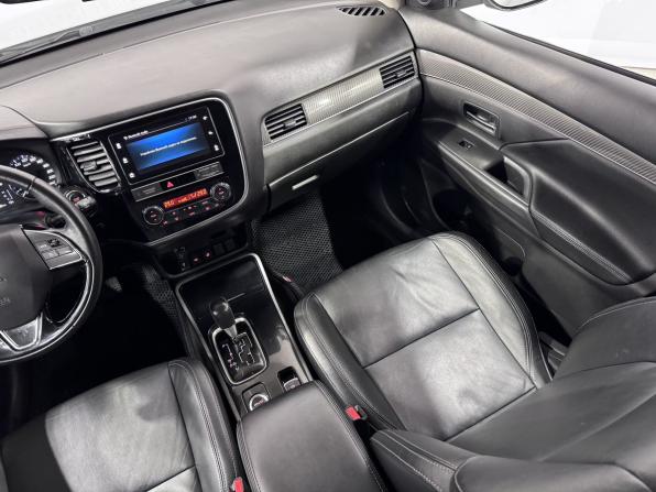 Mitsubishi Outlander III Рестайлинг 3 с пробегом 2018 года, цена 1 850 000 рублей, 170650 км, внедорожник, Автокод Объявления