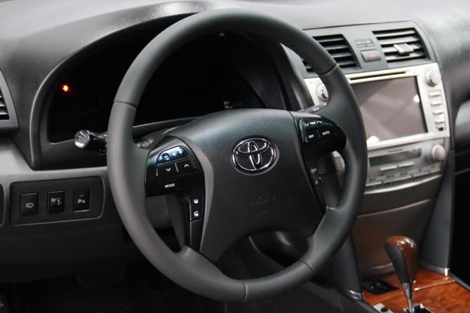 Toyota Camry VI (XV40) Рестайлинг с пробегом 2010 года, цена 1 125 250 рублей, 297031 км, седан, Автокод Объявления
