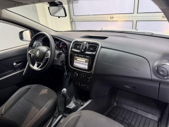 Renault Sandero II Рестайлинг с пробегом 2019 года, цена 1 349 000 рублей, 49043 км, хэтчбек, Автокод Объявления