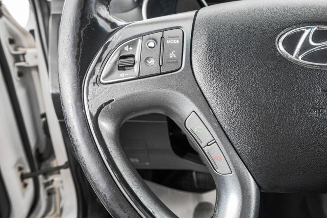 Hyundai ix35 I Рестайлинг с пробегом 2013 года, цена 1 599 000 рублей, 205000 км, внедорожник, Автокод Объявления