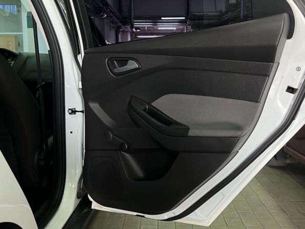 Ford Focus III с пробегом 2012 года, цена 720 000 рублей, 140227 км, хэтчбек, Автокод Объявления