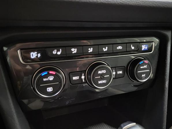 Volkswagen Tiguan II с пробегом 2020 года, цена 3 000 000 рублей, 82749 км, внедорожник, Автокод Объявления