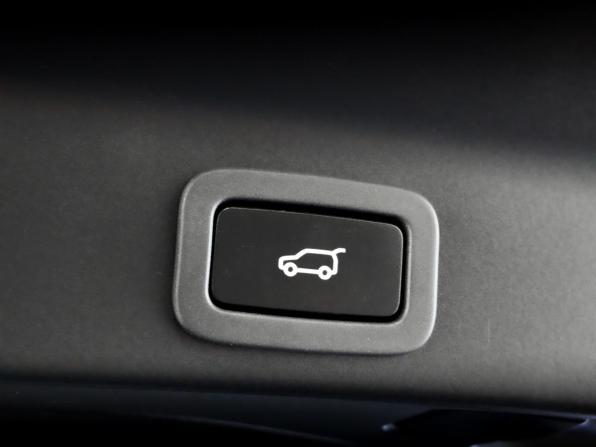 Jaguar F-Pace I с пробегом 2019 года, цена 3 670 000 рублей, 65060 км, внедорожник, Автокод Объявления
