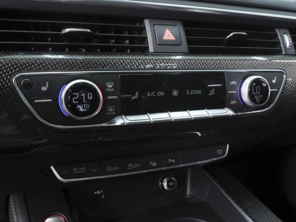 Audi S5 II (F5) с пробегом 2019 года, цена 4 460 000 рублей, 64328 км, лифтбек, Автокод Объявления