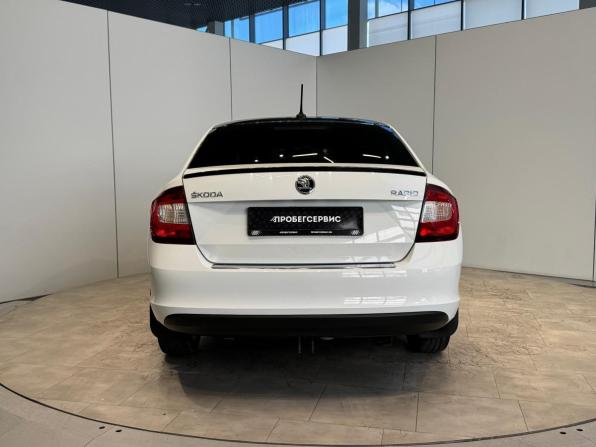 Skoda Rapid I Рестайлинг с пробегом 2018 года, цена 1 080 000 рублей, 182864 км, лифтбек, Автокод Объявления