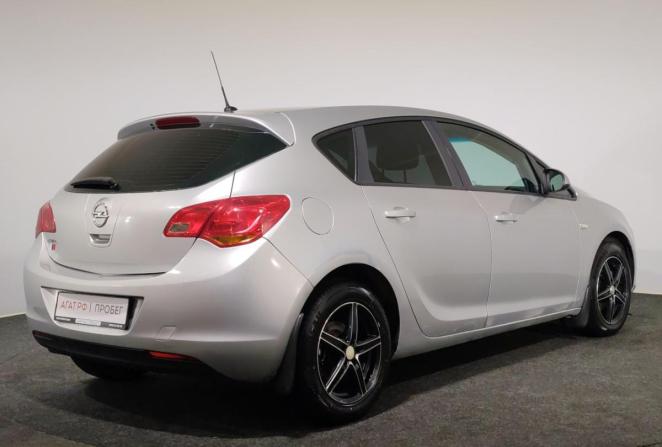 Opel Astra J с пробегом 2010 года, цена 440 000 рублей, 195000 км, хэтчбек, Автокод Объявления