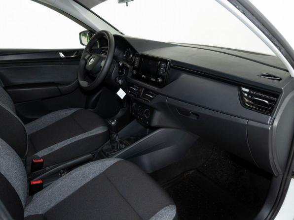 Skoda Rapid II с пробегом 2020 года, цена 1 435 700 рублей, 117031 км, лифтбек, Автокод Объявления
