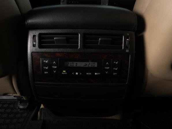 Toyota Land Cruiser 200 Series с пробегом 2010 года, цена 3 229 000 рублей, 322758 км, внедорожник, Автокод Объявления