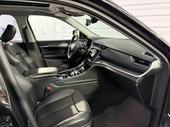 Jeep Grand Cherokee V (WL) с пробегом 2022 года, цена 6 300 000 рублей, 46418 км, внедорожник, Автокод Объявления