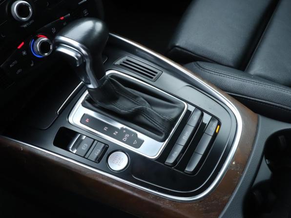 Audi Q5 I (8R) Рестайлинг с пробегом 2013 года, цена 1 750 000 рублей, 178513 км, внедорожник, Автокод Объявления