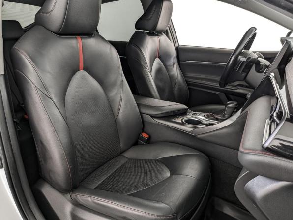 Toyota Camry VIII (XV70) Рестайлинг с пробегом 2021 года, цена 3 400 000 рублей, 99478 км, седан, Автокод Объявления