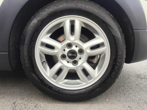Mini Clubman I Рестайлинг с пробегом 2013 года, цена 990 000 рублей, 134647 км, хэтчбек, Автокод Объявления
