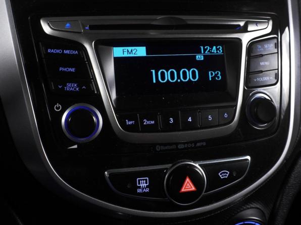 Hyundai Solaris I Рестайлинг с пробегом 2016 года, цена 1 199 000 рублей, 180321 км, седан, Автокод Объявления
