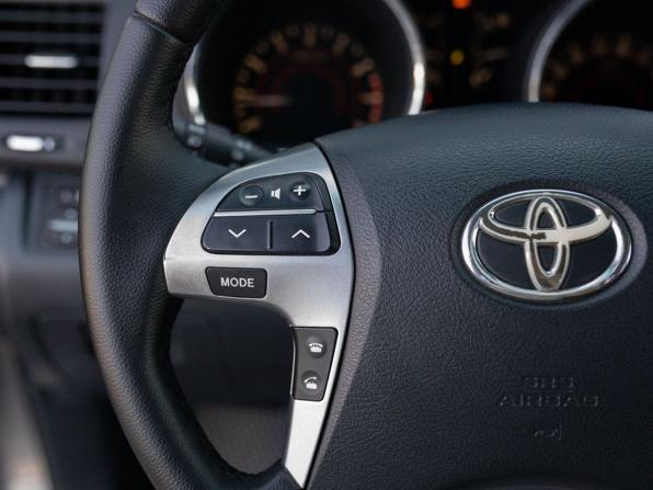 Toyota Highlander II (XU40) Рестайлинг с пробегом 2011 года, цена 1 860 000 рублей, 231995 км, внедорожник, Автокод Объявления