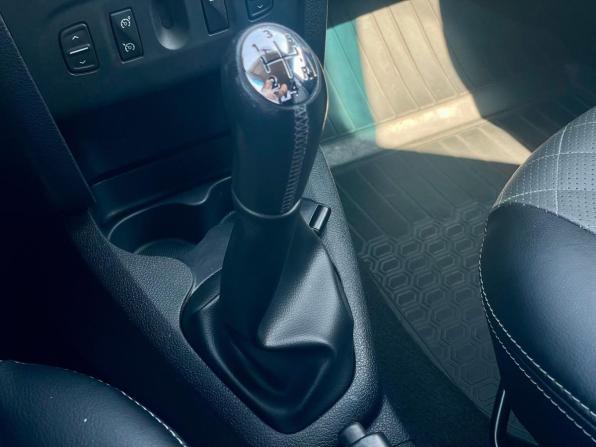 Renault Logan II с пробегом 2018 года, цена 930 000 рублей, 83811 км, седан, Автокод Объявления