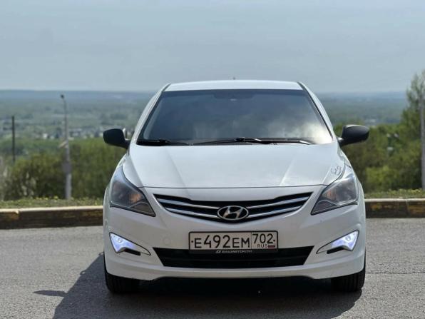 Hyundai Solaris I Рестайлинг с пробегом 2015 года, цена 795 000 рублей, 220233 км, седан, Автокод Объявления