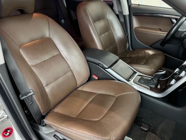 Volvo XC70 II Рестайлинг с пробегом 2014 года, цена 1 849 000 рублей, 247000 км, универсал, Автокод Объявления