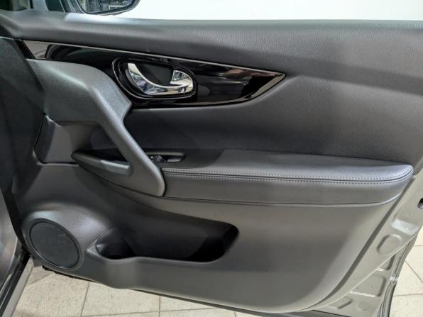 Nissan Qashqai II с пробегом 2018 года, цена 2 140 000 рублей, 97983 км, внедорожник, Автокод Объявления