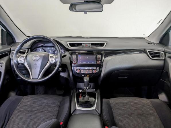 Nissan Qashqai II с пробегом 2017 года, цена 1 370 000 рублей, 120605 км, внедорожник, Автокод Объявления