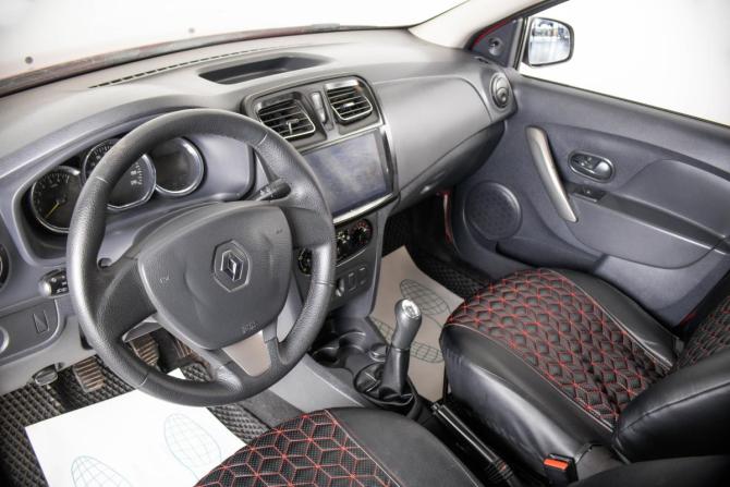 Renault Logan II с пробегом 2016 года, цена 849 000 рублей, 111655 км, седан, Автокод Объявления