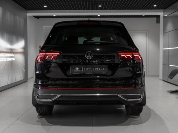 Volkswagen Tiguan II Рестайлинг с пробегом 2022 года, цена 3 460 000 рублей, 56725 км, внедорожник, Автокод Объявления