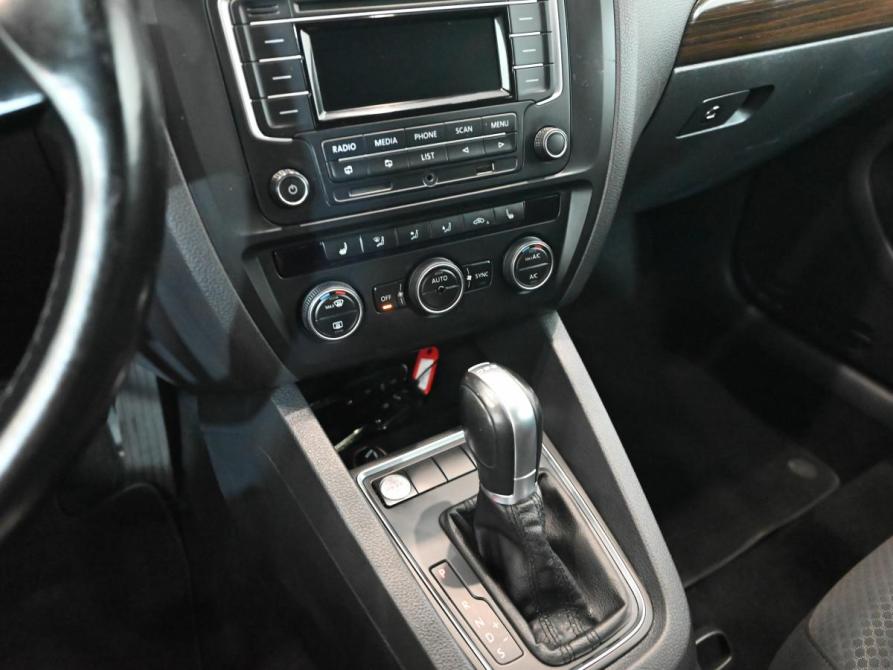 Volkswagen Jetta VI Рестайлинг Екатеринбург  - изображение 14