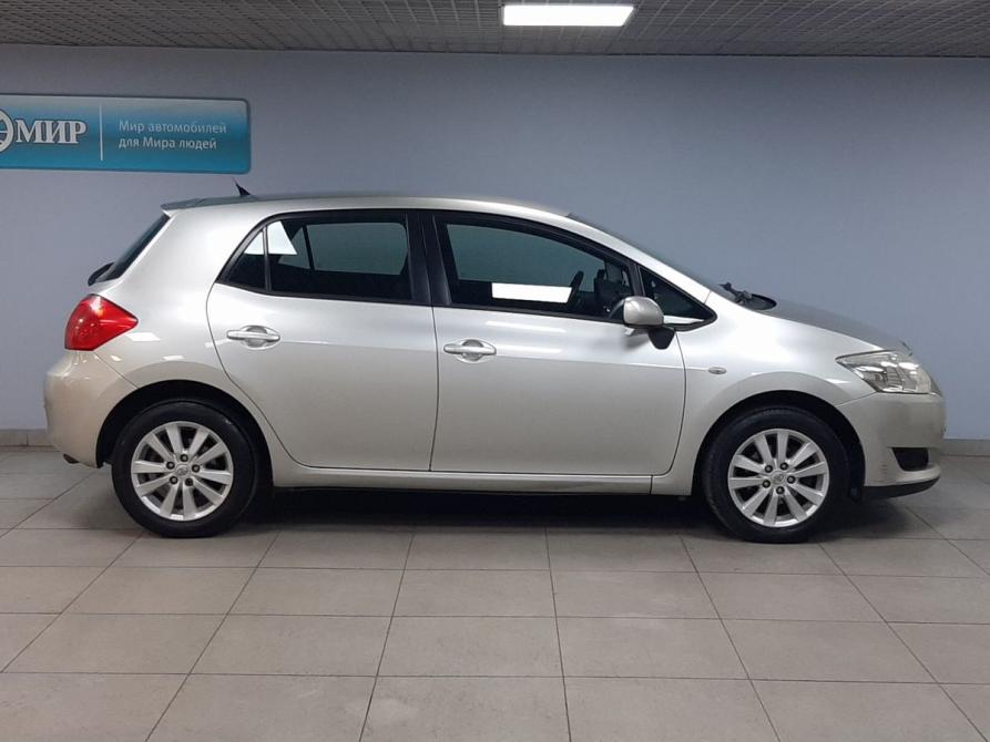 Toyota Auris I Москва  - изображение 4