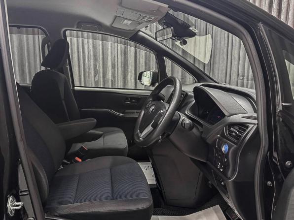 Toyota Noah III (R80) Рестайлинг с пробегом 2020 года, цена 1 950 000 рублей, 83332 км, минивэн, Автокод Объявления