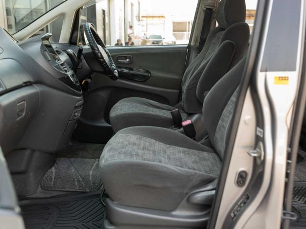 Toyota Estima II Рестайлинг с пробегом 2005 года, цена 1 200 000 рублей, 326549 км, минивэн, Автокод Объявления