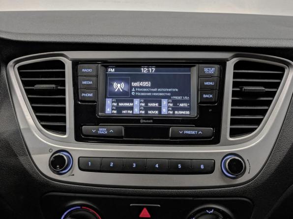 Hyundai Solaris II с пробегом 2019 года, цена 1 060 000 рублей, 141460 км, седан, Автокод Объявления